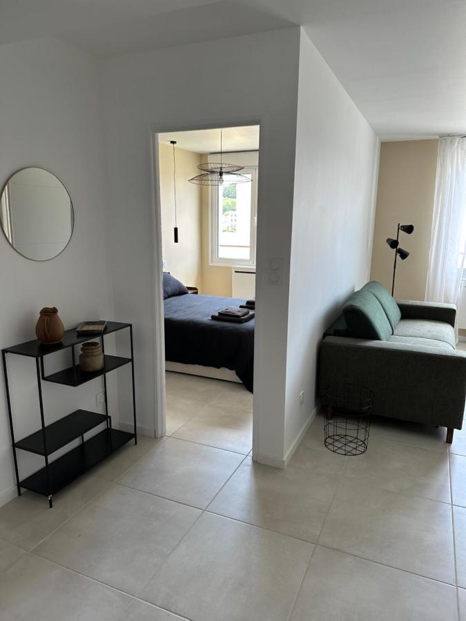 Appartement Neuf Contemporain Lourdes Exterior photo
